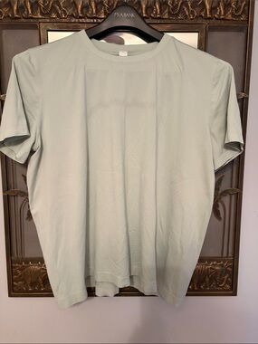 Lululemon swiftly relaxed short sleeve top